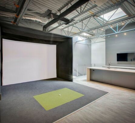 the-vaults-lifestyle-storage-condo-indoor-golf-entertainment-space