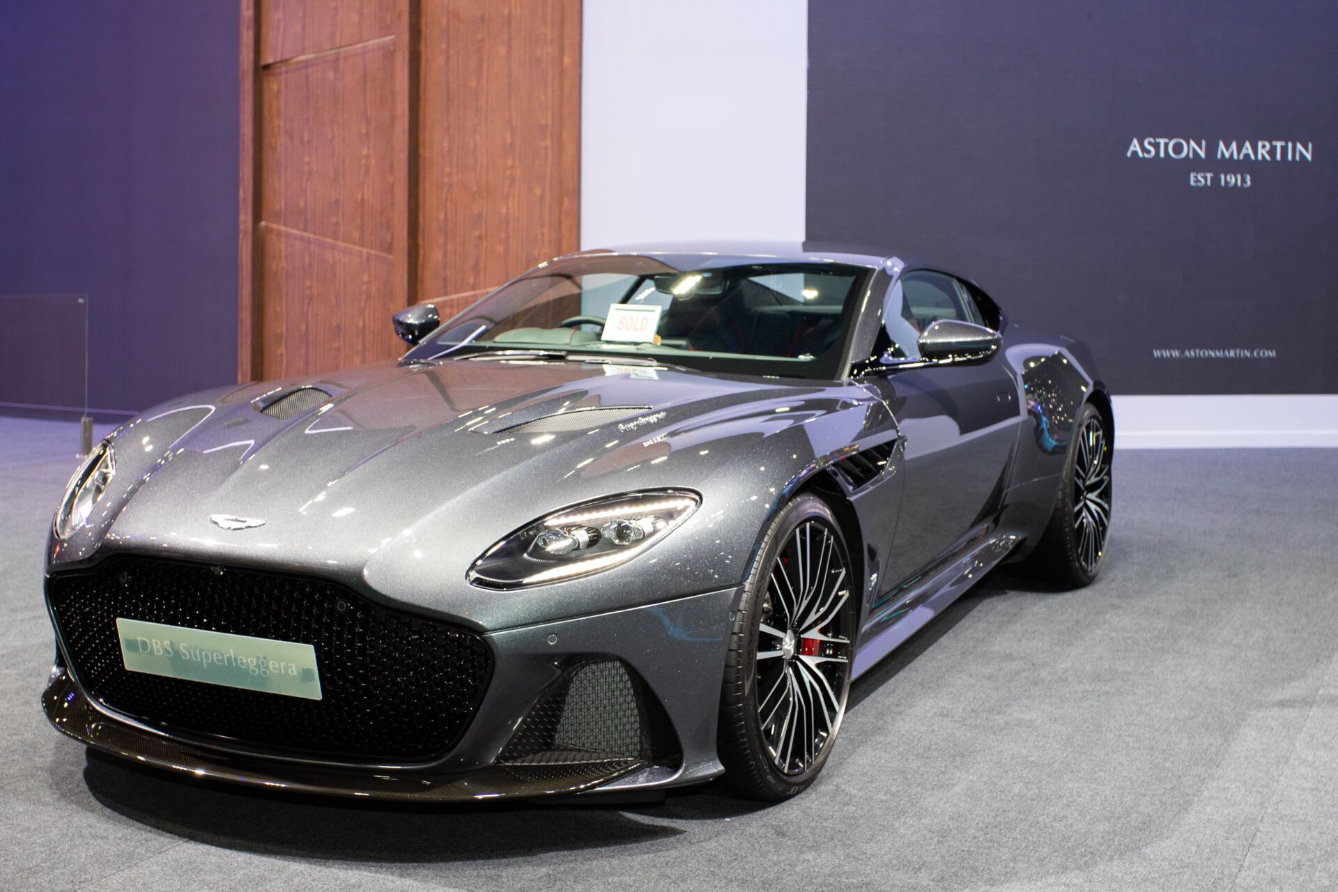 Aston martin dbs superleggera scaled